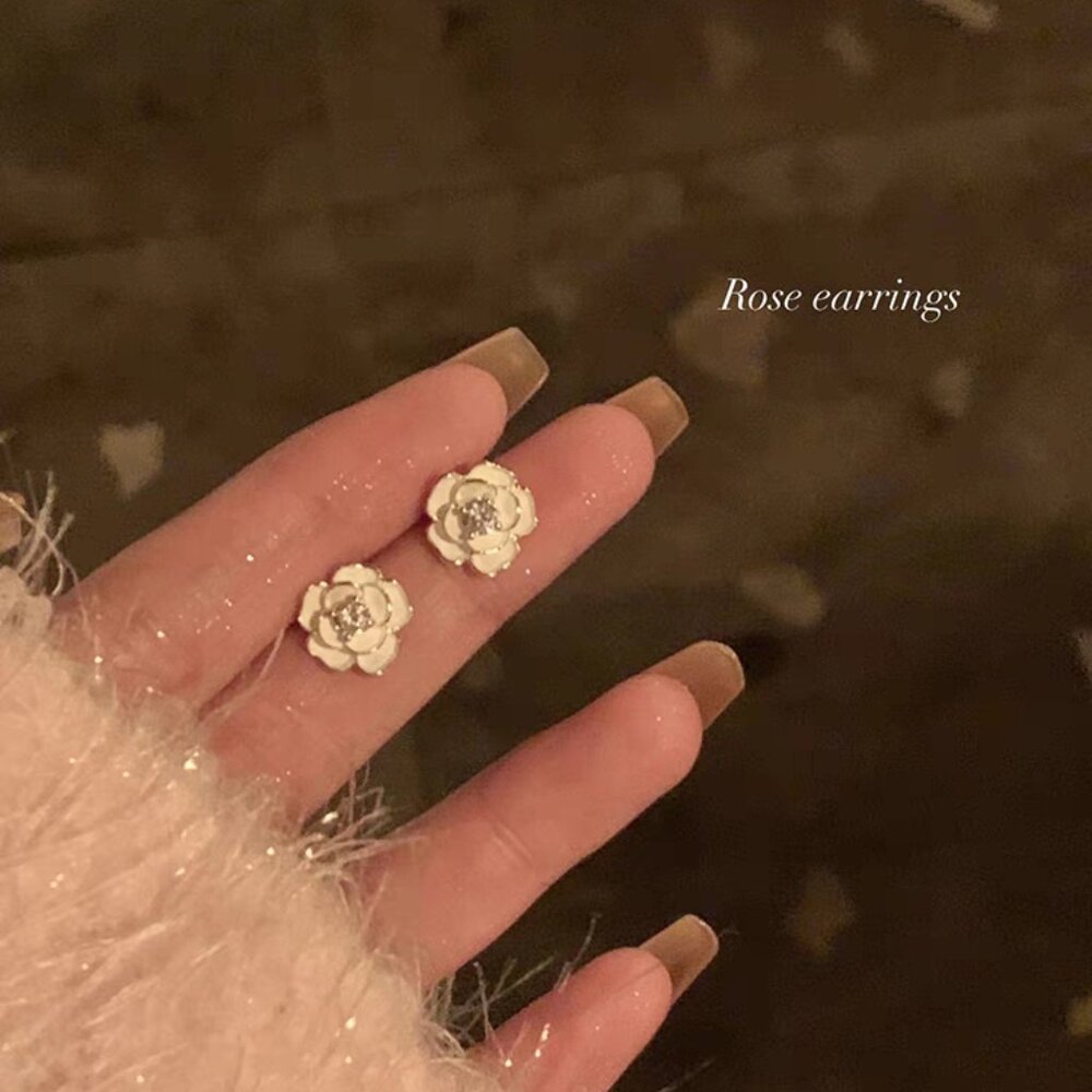 NWT Elegant Bloom: Camellia Rose Earrings